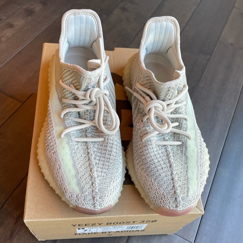 Yeezy Boost 350 V2 Sneakers - Cream and Gray